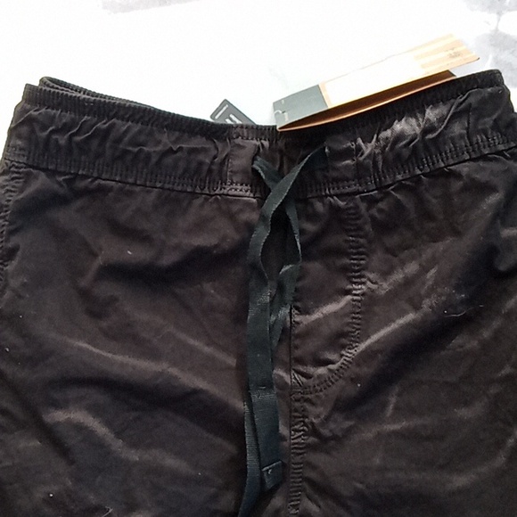 THE NORTH FACE women's motion pull on black shorts size XL - Picture 6 of 10